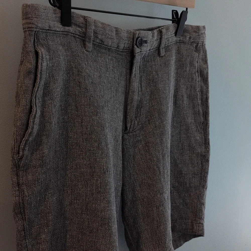 Banana Republic Men's 33 x 8.5 Linen Cotton Blend Aiden Short
